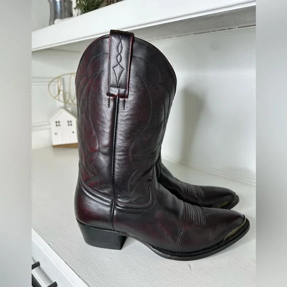 **SOLD**Cody James Men’s Cowboy Boots – Size 10D Burgundy Oxblood Leather - Picture 5 of 9
